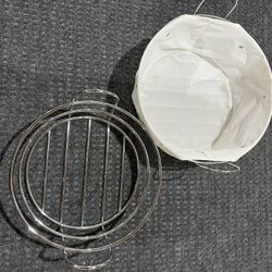 SET 2 ROUND STORAGE BASKETS TOTES HOME DECOR ORGANIZATION ONE WITH LINER GREAT BATHROOM TOWEL HOLDERS!