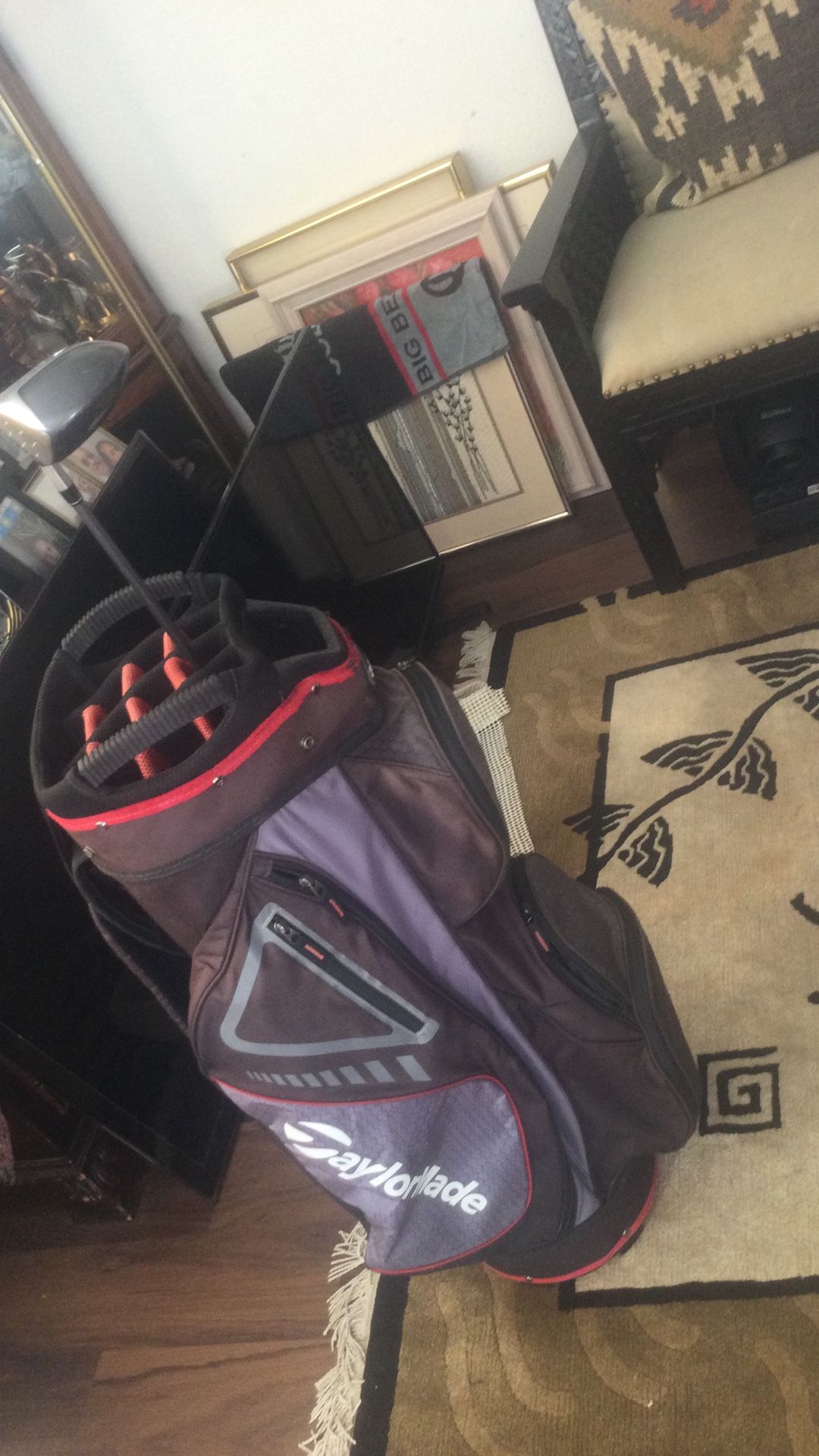 TaylorMade Golf Bag With TaylorMade 10.5 Driver