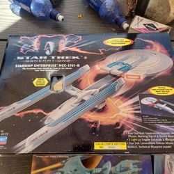 Playmates Star Trek Generations Enterprise B starship boxed