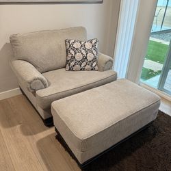 Ashley Oversized Chair And Ottoman