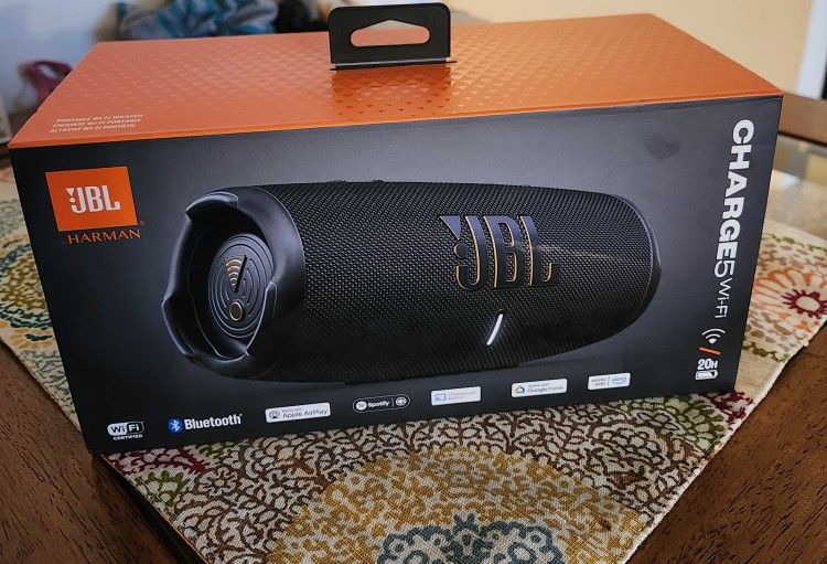 JBL Charge 5 Wi-Fi