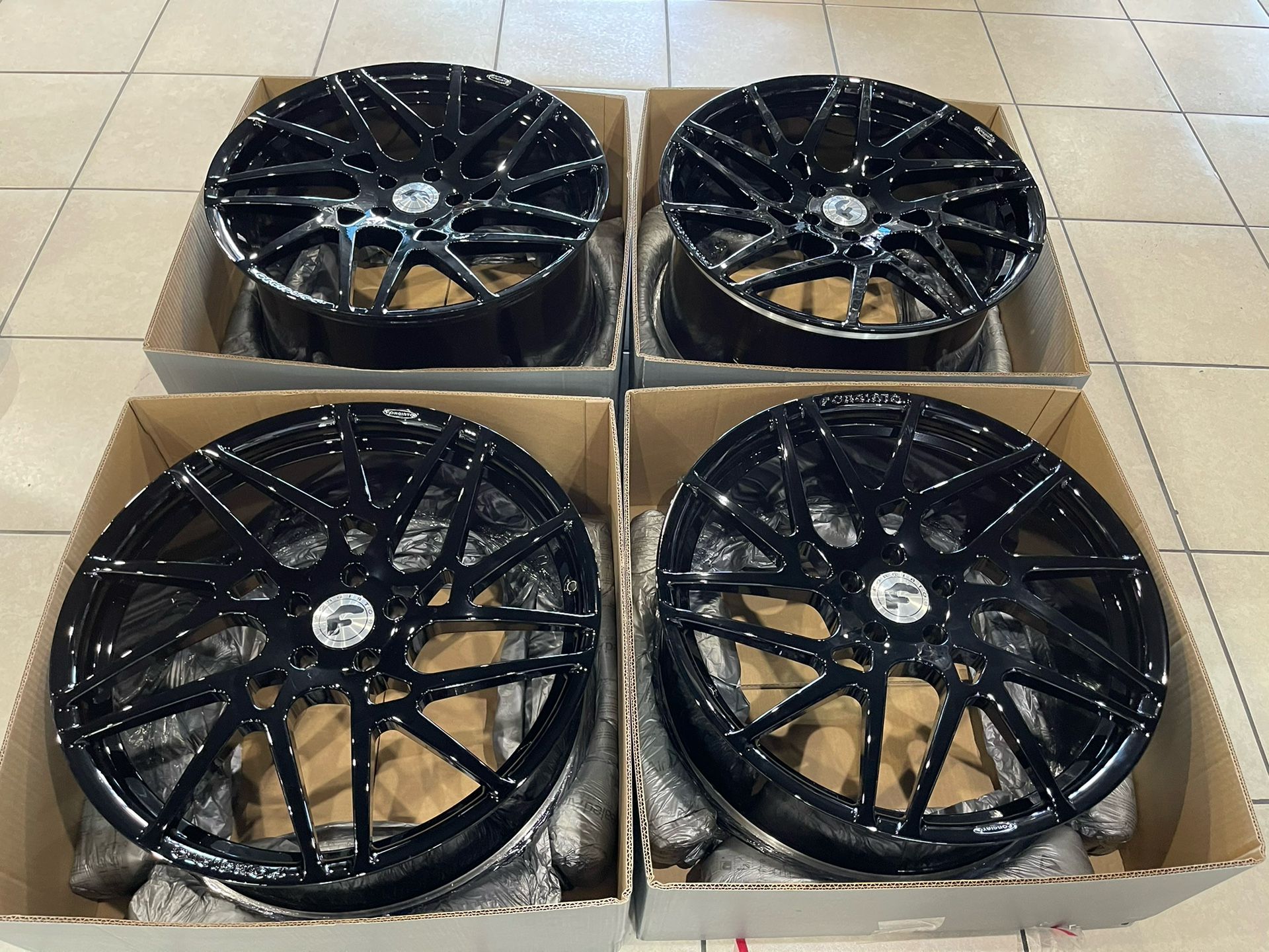 NEW 22" FORGIATO TWISTED MAGLIA WHEEL & TIRE PKG | BMW, LEXUS & TESLA FITMENTS