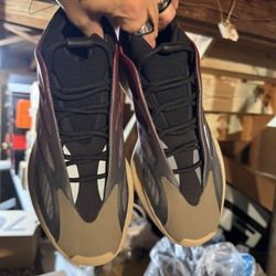 Yeezy 700 New size Men