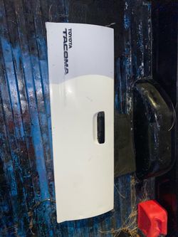 Toyota Tacoma tailgate
