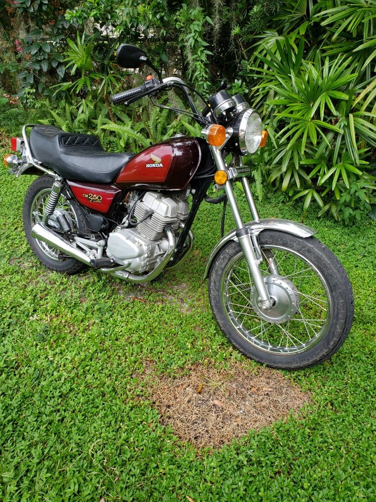 1982 Honda CM250 CUSTOM Antique Motorcycle