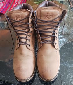 Botas de trabajo marca Timberland sin casquillo numero 10.5.