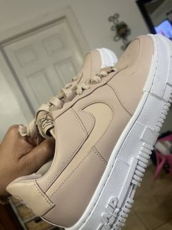 Nike Women's Air Force 1 Sage Low