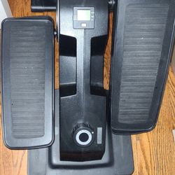 Cubii JR1 Seated Elliptical