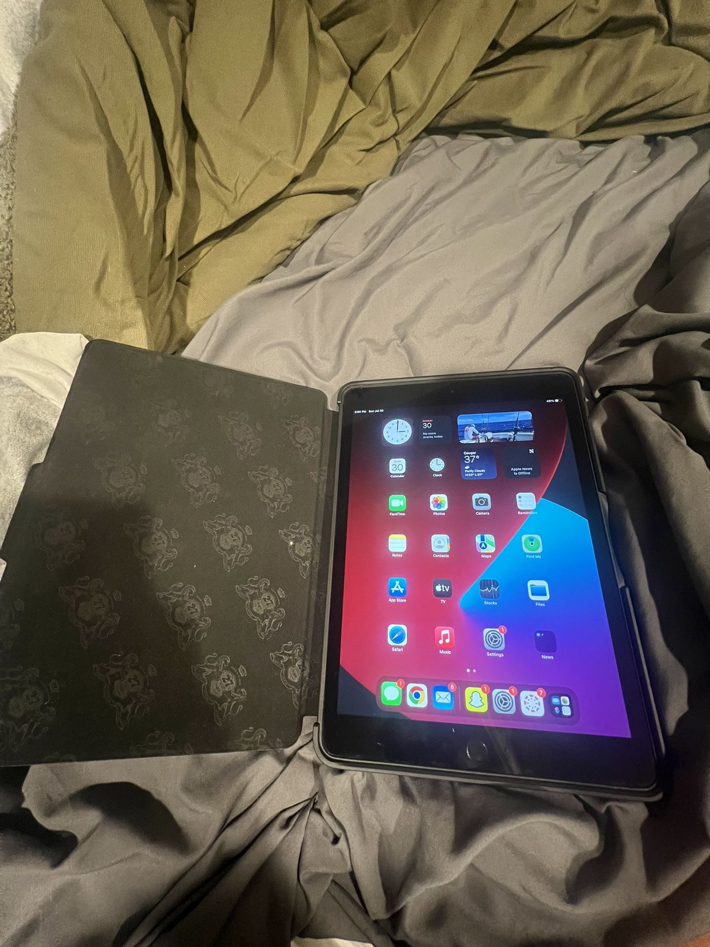 Apple IPad (8th Generation) , 128 GB , Space gray