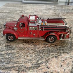 Matchbox Fire Department  Truck  1956  MACKB -95 