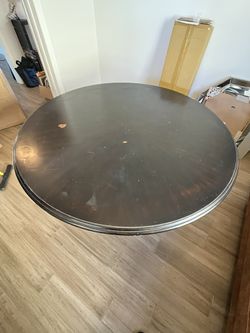 ROUND DINING TABLE!!!!!