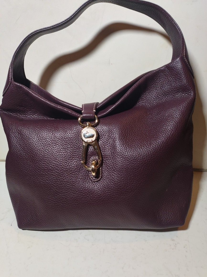 Beautiful DOONNEY & BOORKE Plum Leather Bag for Sale in Las Vegas, NV