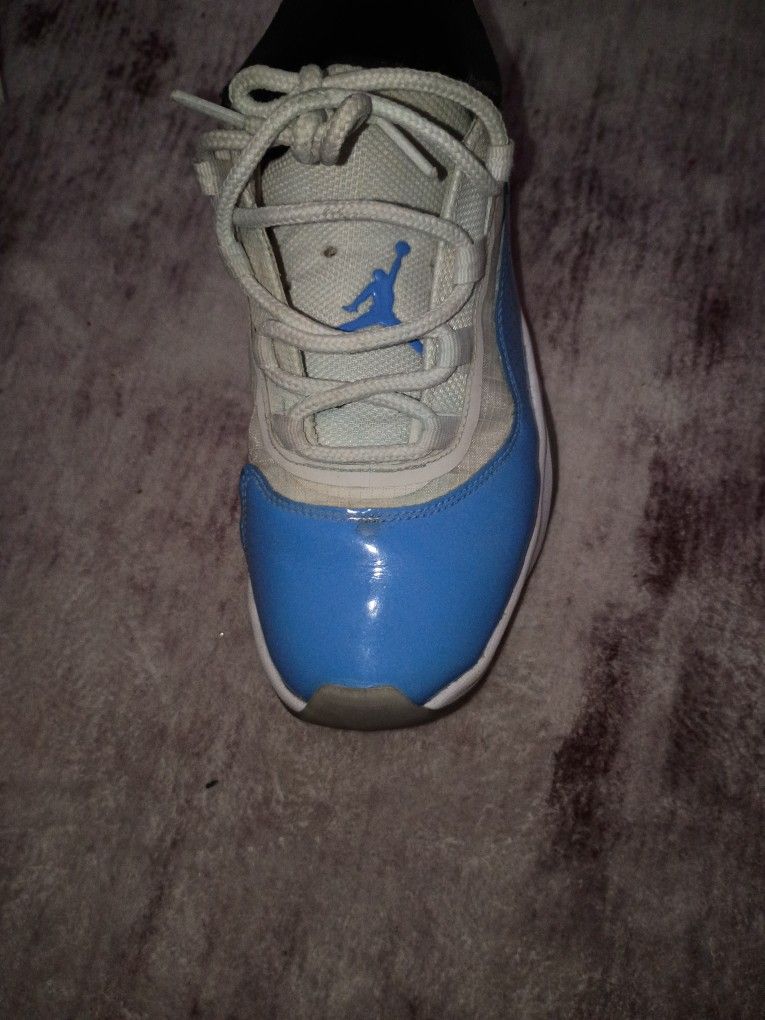 "Jordan 11 Low UNC Patent Women's 6.5Y/4.5 Cleaned Like New - No Box"High-View Title Examples"Jordan 11 Low UNC Patent Women's 6.5 / 4.5Y Cleaned Like