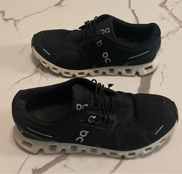 On Running CloudTec Sneakers Women’s US 8 Black Performance Shoes