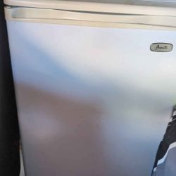 Mini Refrigerator 
