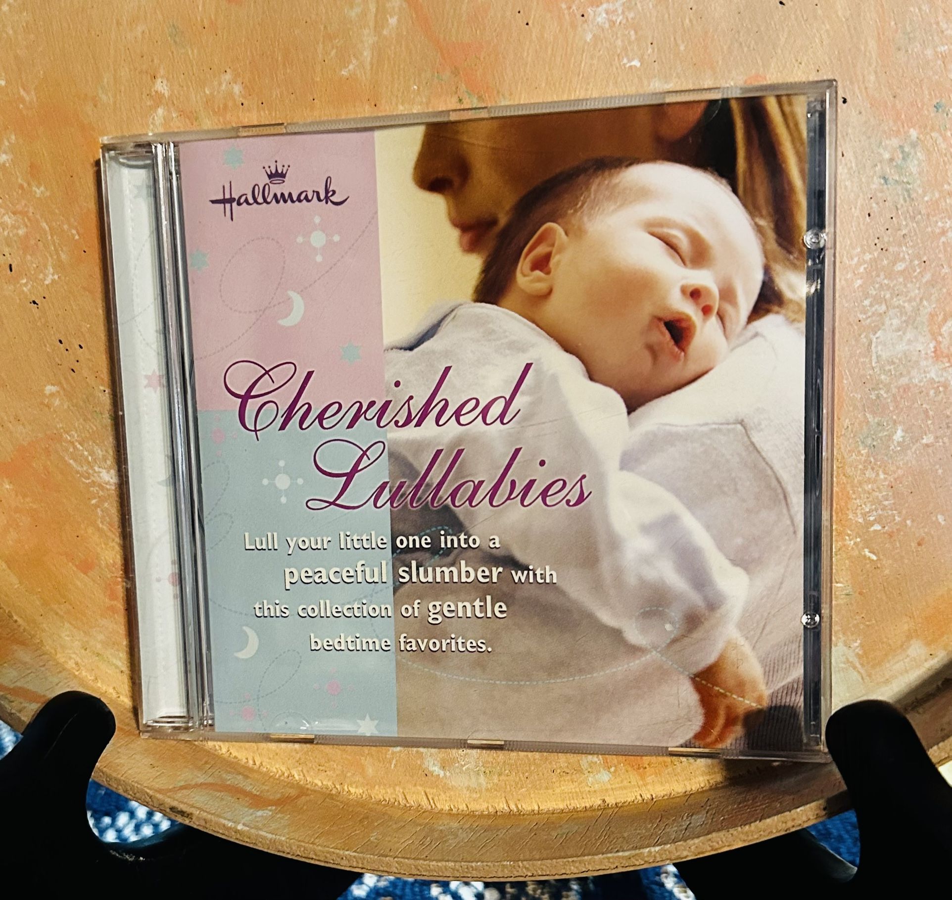 CD. Cherished Lullabies By Hallmark