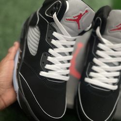 Jordan 5 Retro OG Black Metallic Reimagined Size 8