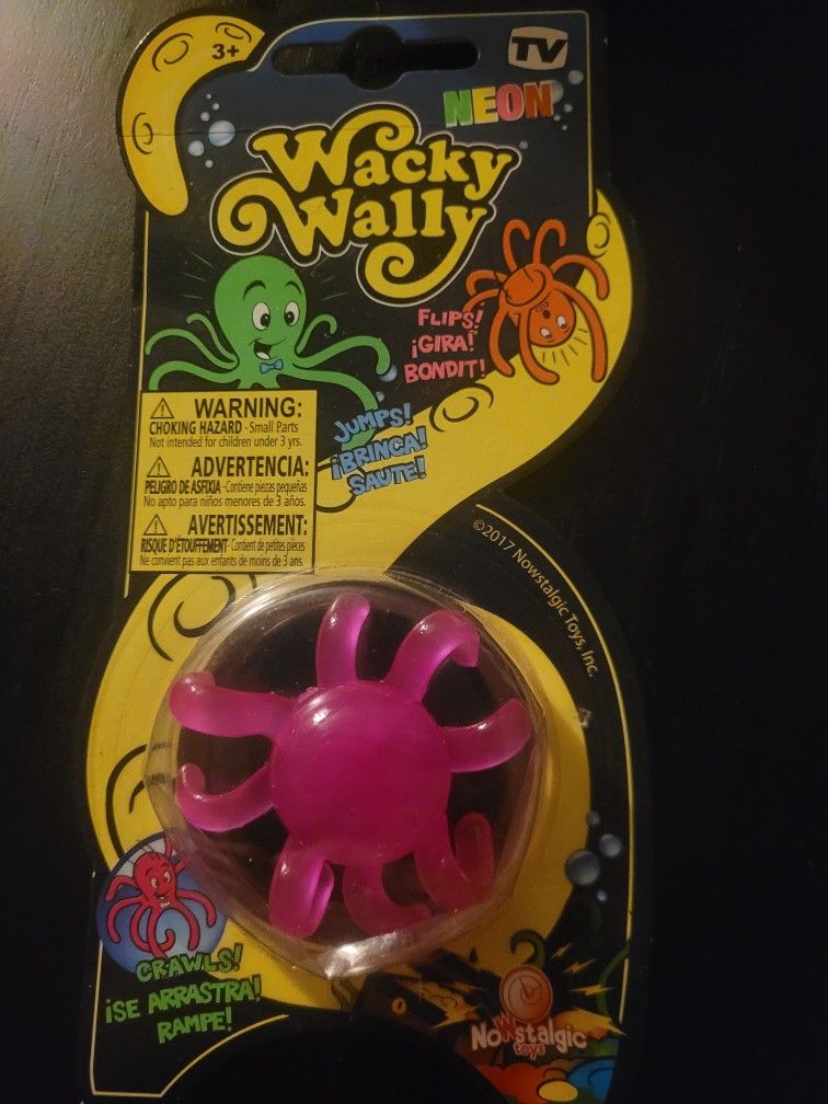 Wacky Wally crawling octopus wall climber