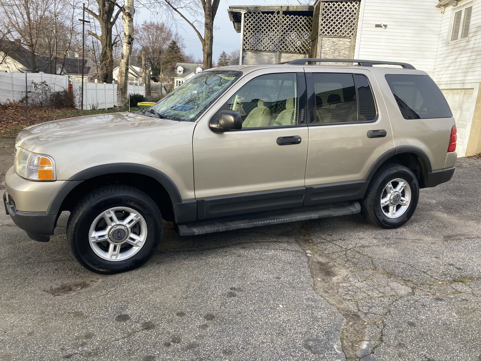 2003 Ford Explorer