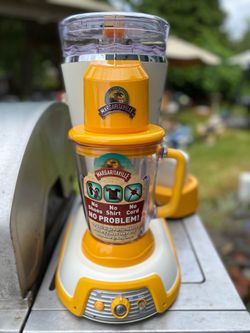 Margaritaville Explorer Cordless Frozen Concoction Maker Daiquiri Smoothie Snowcone Machine New Never Used