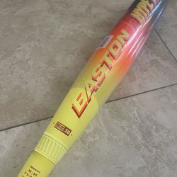 Brand new still in the wrapper.   Easton Hype Fire BBCOR  33 inch drop 3