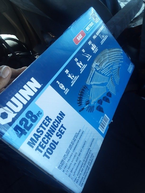 Quinn 428 Piece Master Technical Tool Set