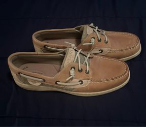 Women’s Sperry shoe