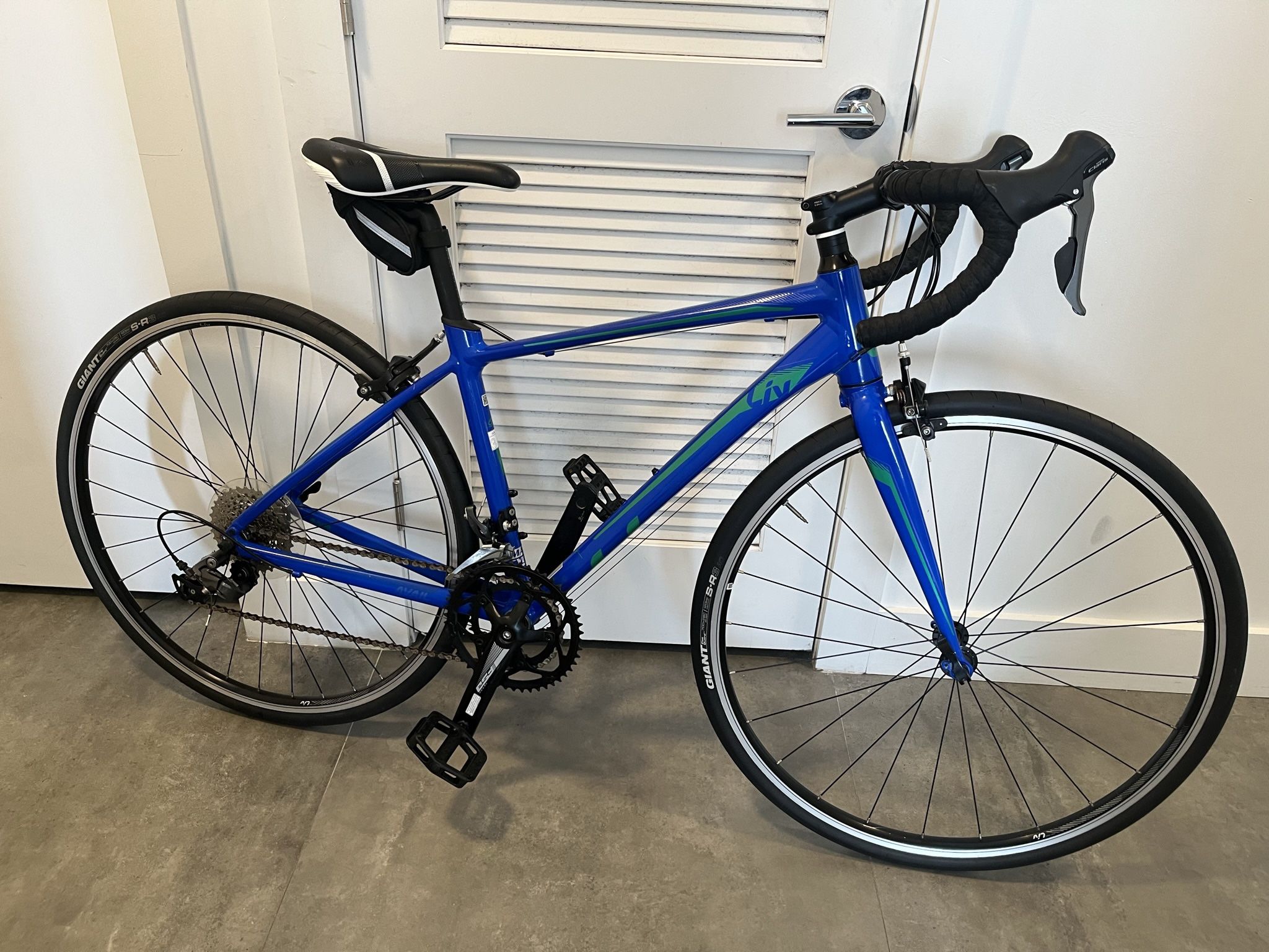 LIV Avail 3 by giant aluminum road bike XS