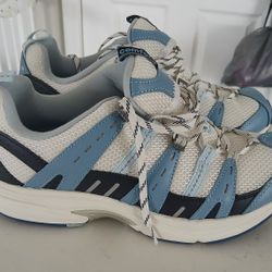 New Dr Comfort  Women Shoes Size 9
