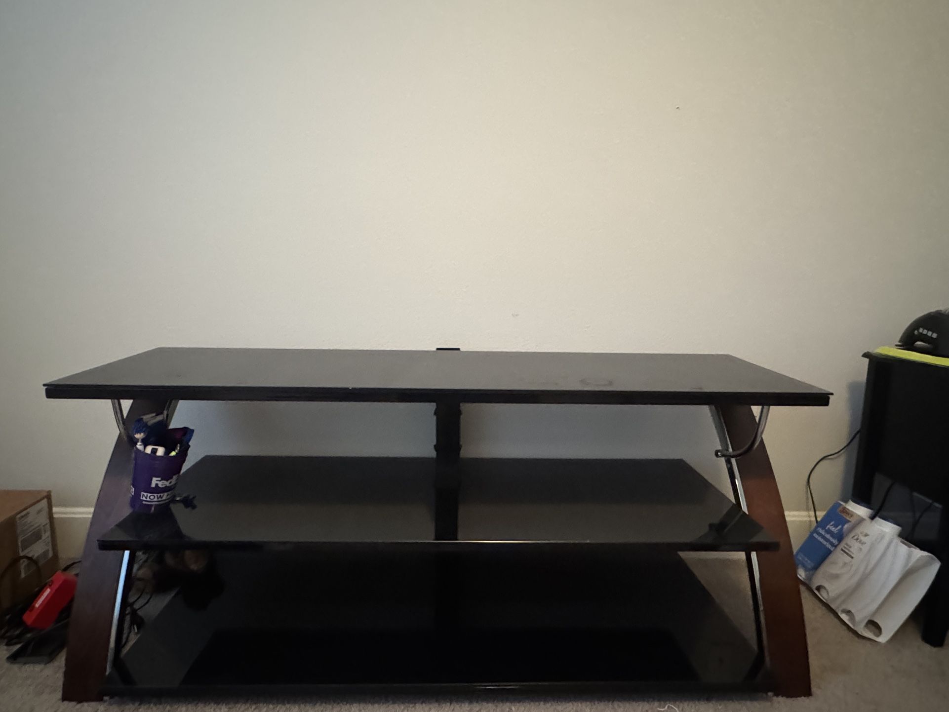 TV stand 65 inches