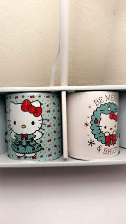 Hello Kitty Christmas mug set