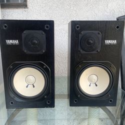 Yamaha NS-10M Speakers