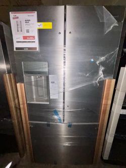 Frigidaire FRFC2323AS Refrigerator