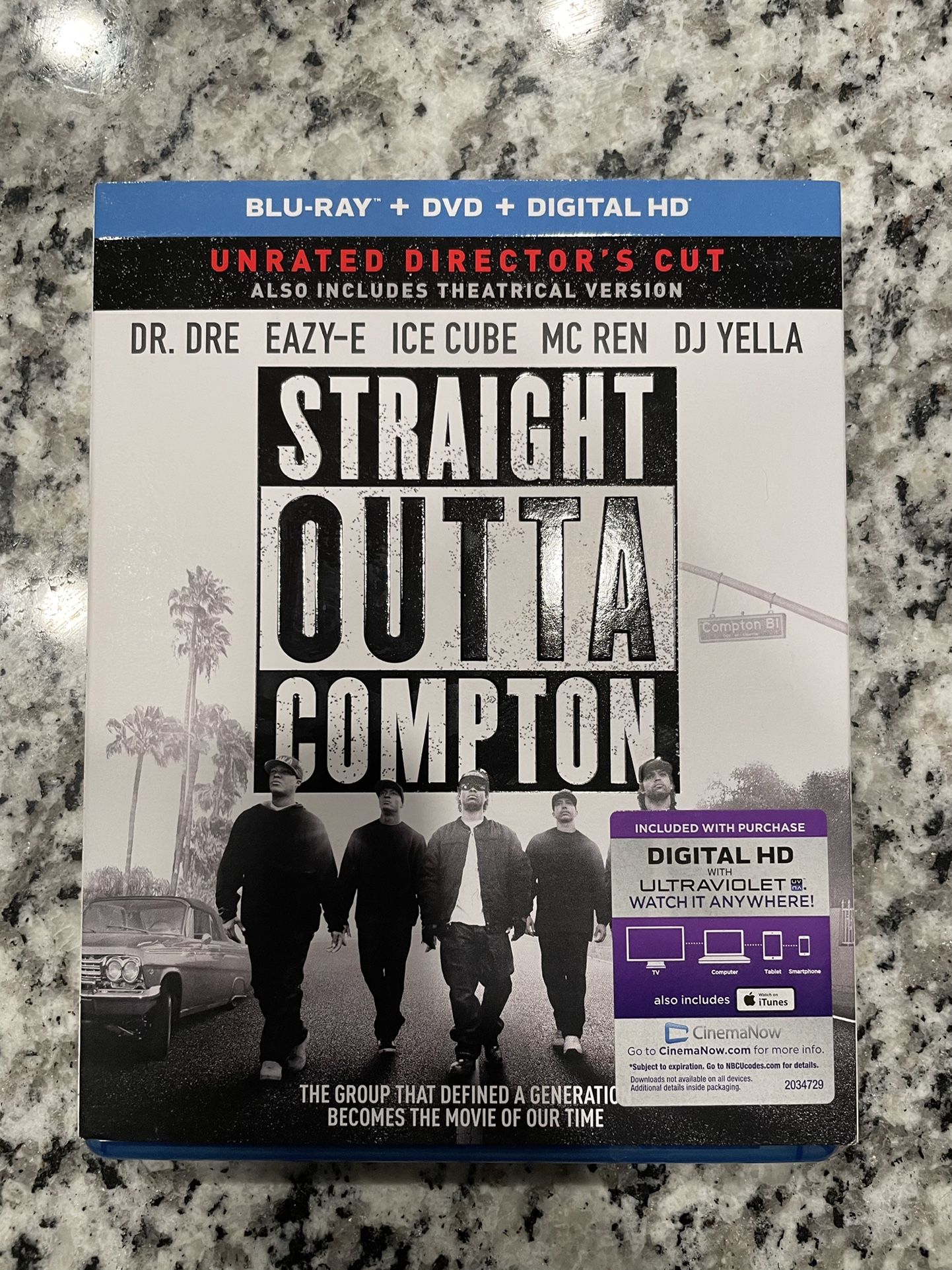 Straight Outta Compton Bluray/DVD/Digital