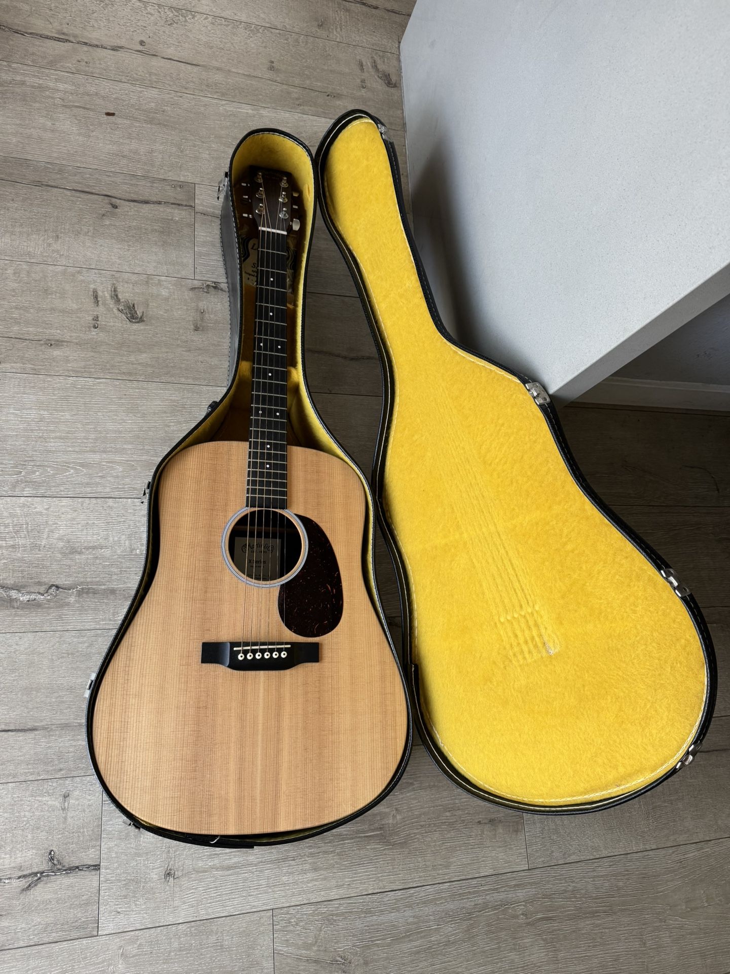 Martin DX1AE Acoustic Electric Guitar w/ Case.