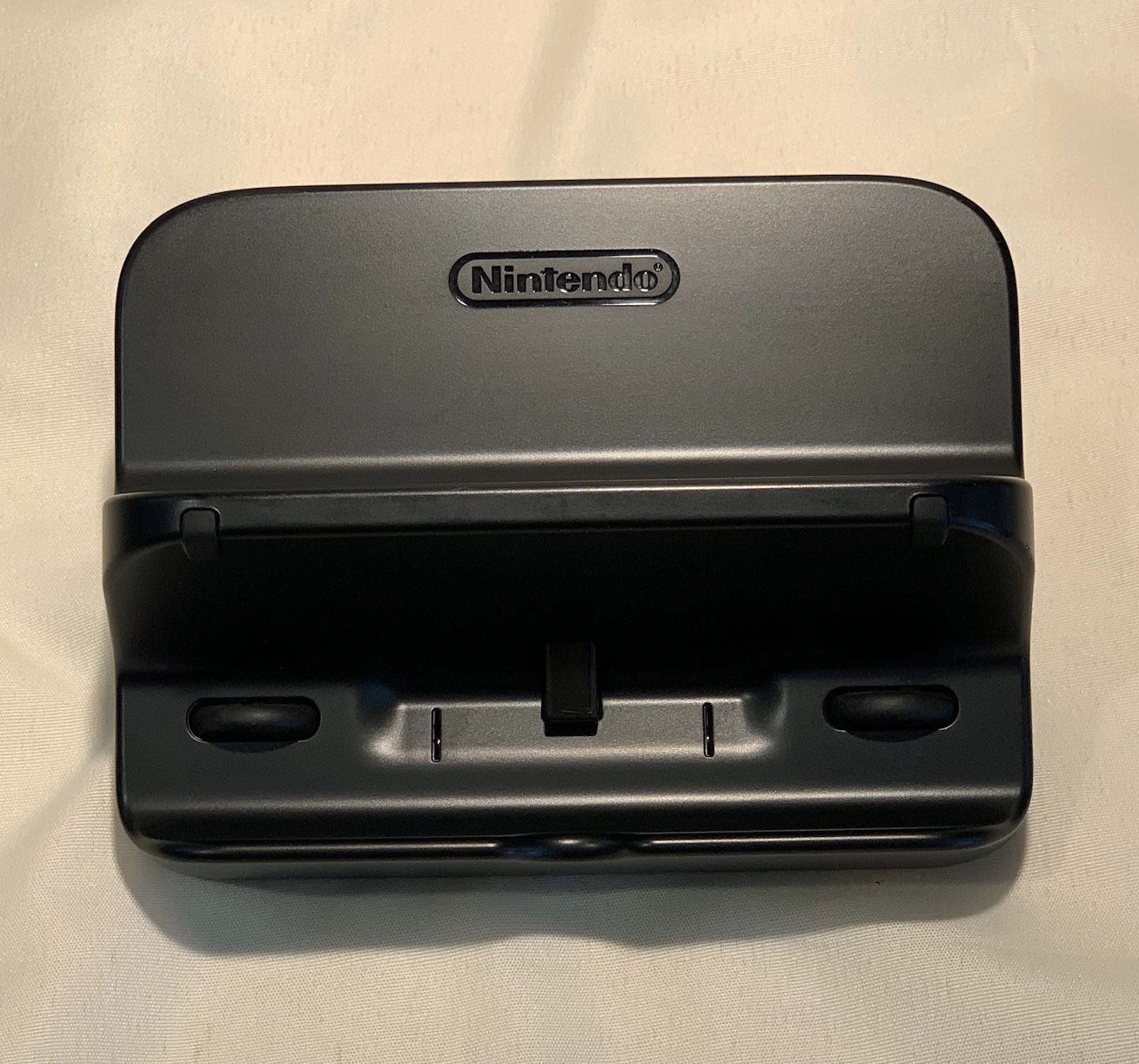 GENUINE OEM NINTENDO WII U (WUP-014) GAMEPAD CONTROLLER CHARGING CRADLE DOCKING STATION STAND- BLACK