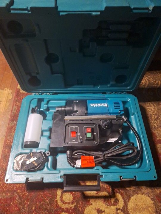 Makita Magntic Drill