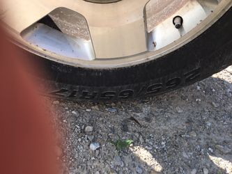 2007 Ford F-150 wheels and tires