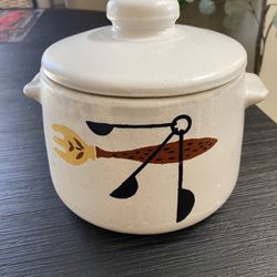 Mid Century Westbend 2qt Bean Pot Stoneware 