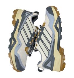 Size 11.5 - Adidas Terrex Skychaser GORE-TEX Wonder Beige Hiking Outdoors NEW!