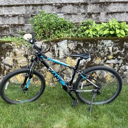 Gaint Bike 17 inch with gears 