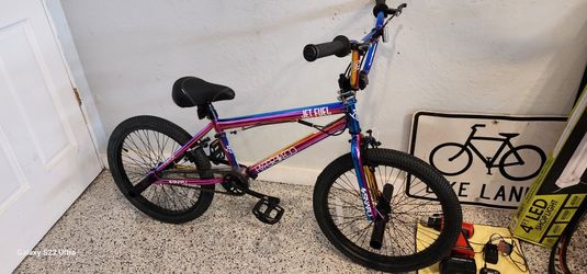 hyper nitro circus jet fuel bmx