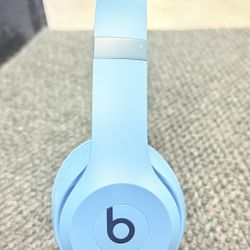 Beats Solo 4 Headphones 
