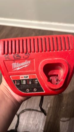 Milwaukee battery charger