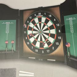 Dartboard Cabinet Game Set