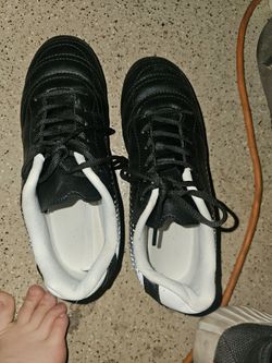 Decathlon Kipsta Agility 100 FG Soccer Cleats