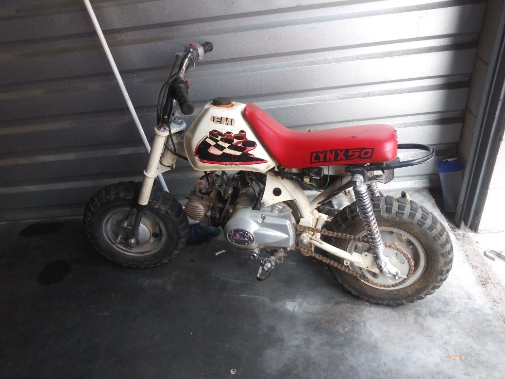 Honda z50 clone pit bike