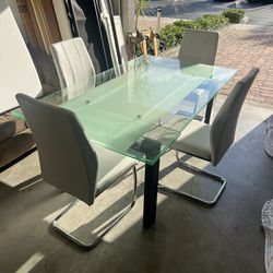 Glass Dining Table With 4 Chair