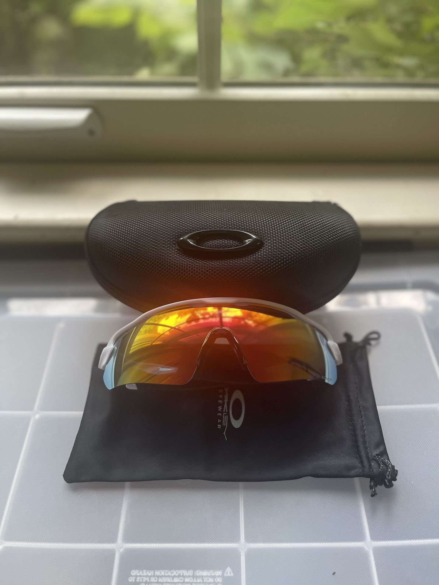 Brand New Oakley Sunglasses Radar Ev Path Prizm Red/Orange Polarized Lenses w/ Black Frame 009208
