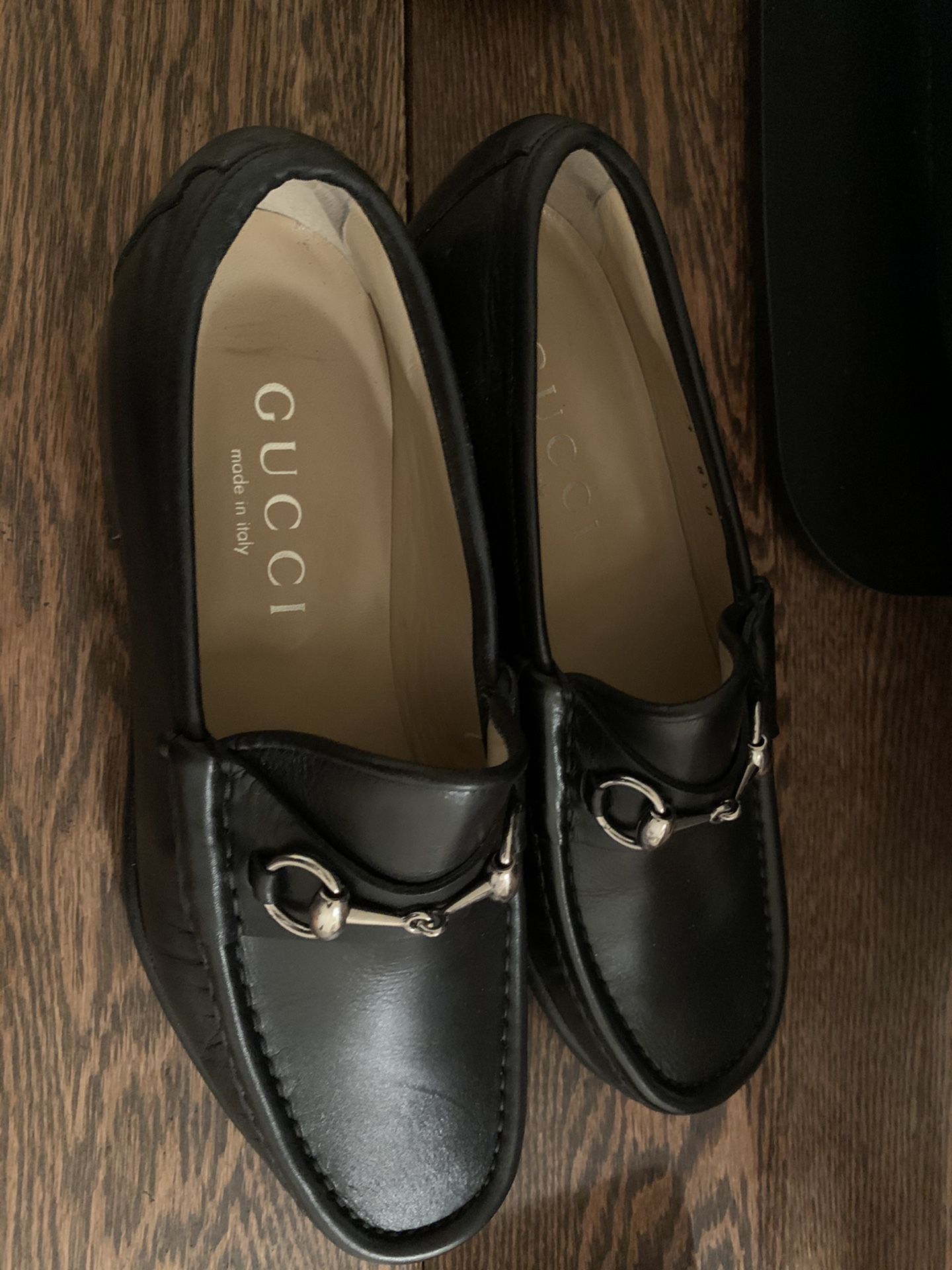 Men’s Gucci Black Loafers size 8 1/2